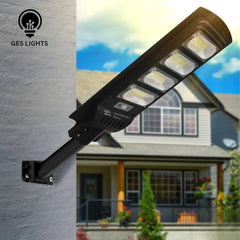 Solar-powered 120W street light for outdoor security in Pakistan