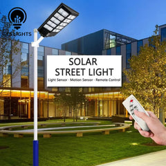 Solar-powered 500W street light for outdoor security in Pakistan